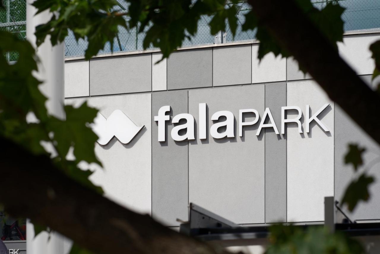 Fala Park Wolsztyn Extérieur photo